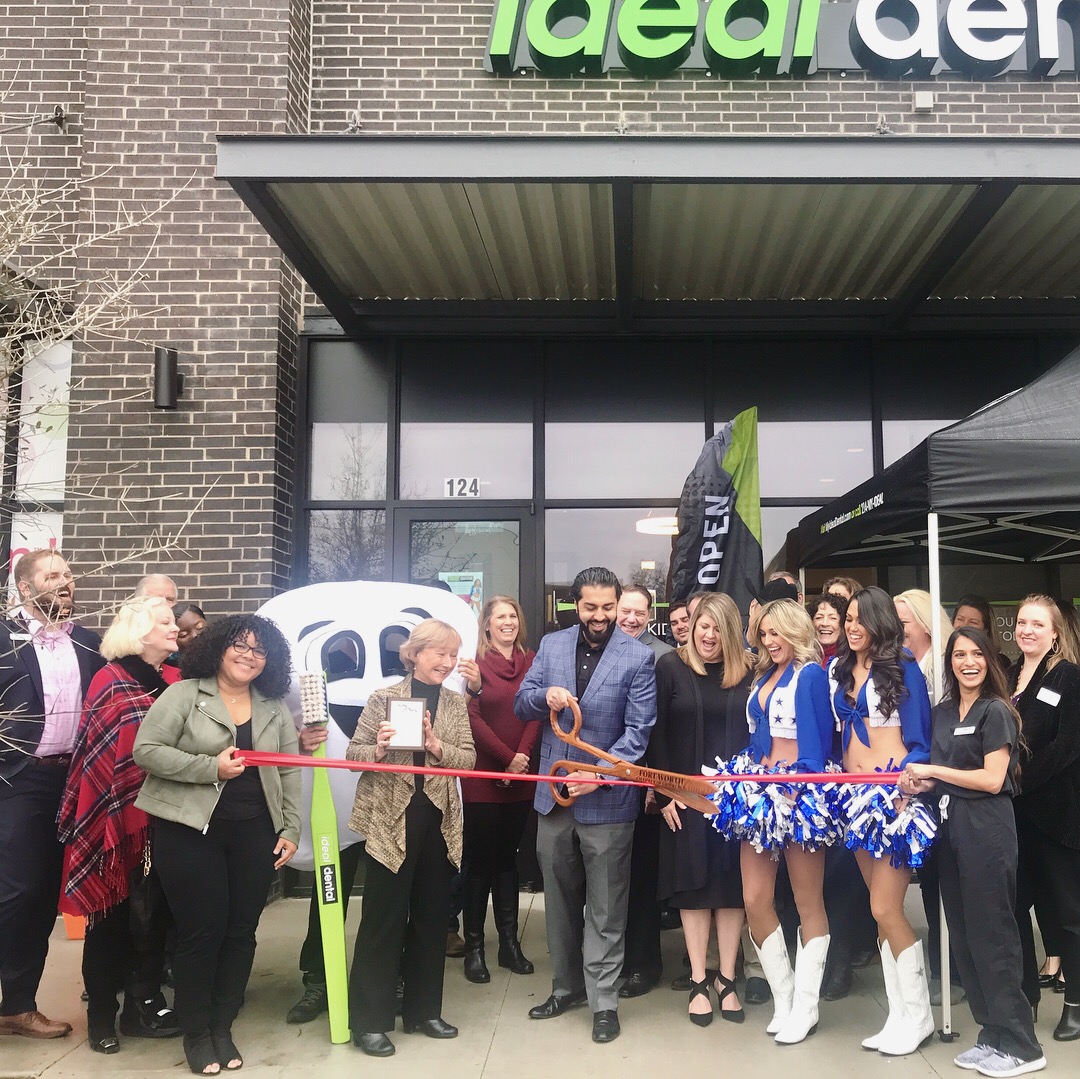 Ideal Dental Teams Up With America's Sweethearts - the Dallas