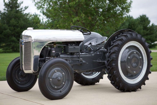 Aumann Auctions to Feature Rare 1939 Ford Aluminum Hood Tractor at Annual Fall Harvest Auction