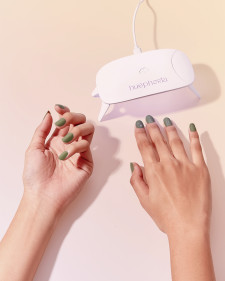 huephoria's PRESS + SET™ Gel Nail Wraps