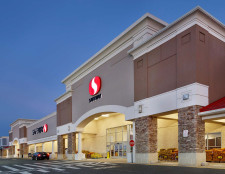 Braemar Village Center Safeway Grocery