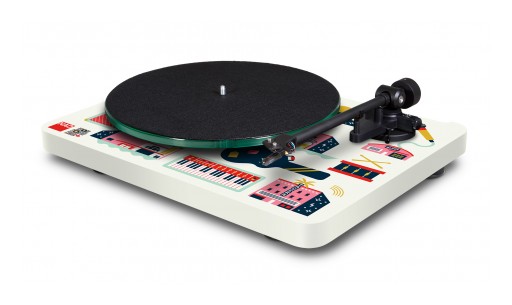 Popular C 558 Turntable Gets Unique Makeover for Black Friday