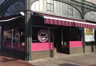 Storefront, Dairy Air Ice Cream Co.