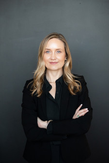 LESLEY VELDSTRA KILLINGSWORTH Vice President of Pricing & Market Strategy