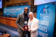 Rev. Travis Ellis presented with the Human Rights Hero Award