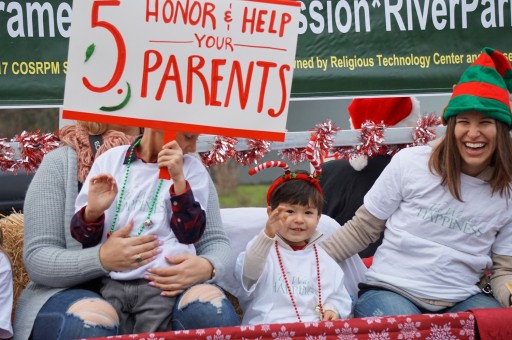 Spreading Happiness at the Fair Oaks Christmas Parade