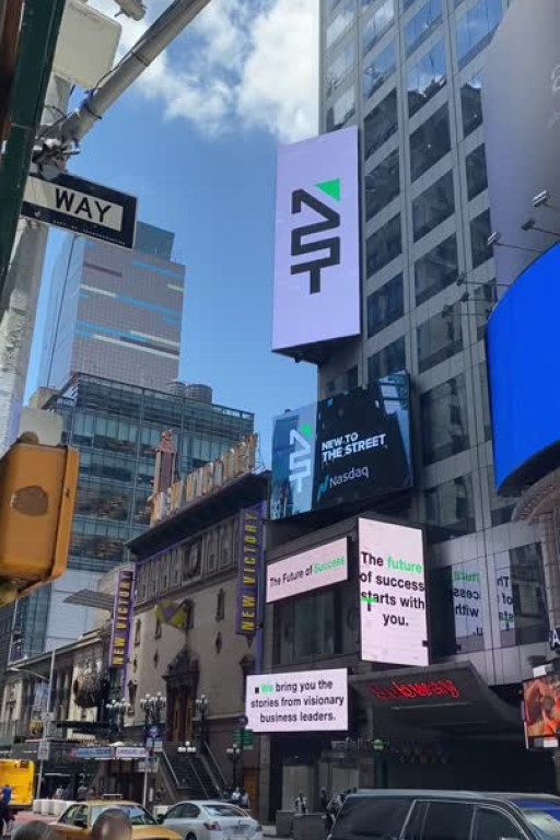 New to the Street Signs Exclusive One-Year Partnership With OPENMESH: Showcasing Revolutionary Decentralized Network Technology Through Long-Form TV Interviews, Iconic Billboards, and Commercial Campaigns