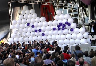 Disappearing Balloon Wall by TLC Creative at the Experience Music Project in Seattle