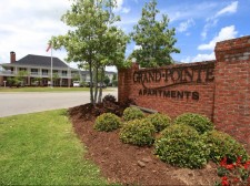 Grand Pointe Apartments Entrance