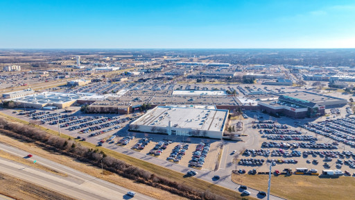 Summit Properties Completes $700 Million Acquisition Phase of U.S. Shopping Centers