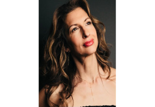 Alysia Reiner