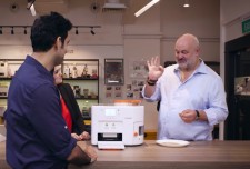 Werner Vogels, VP & CTO, Amazon tasting Rotimatic rotis with Pranoti Nagarkar and Rishi Israni, Co-Founders of Zimplistic