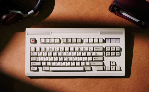 Introducing Class 80 —  a High-End Retro Mechanical Keyboard Bringing Top Notch Tactile Experience