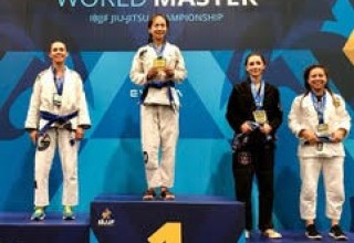 Clube Hollywood Fighter Lulu Liu Wins 2017 Masters World Jiu Jitsu Championship