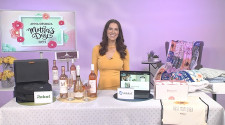 Super Mom Anna De Souza Shares Gift Giving Ideas