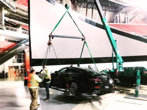 Superior Rigging & Erecting Co. Uses Mini Crawler Crane to Update Displays at Mercedes-Benz Stadium