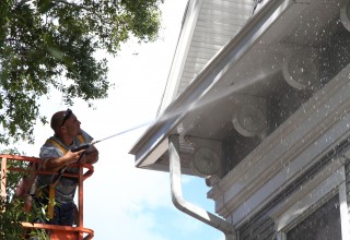 High Lift Pressure Washing