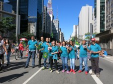 Drug-Free World volunteers in São Paolo, Brazil, in the first leg of a campaign to bring the Truth About Drugs to their country.