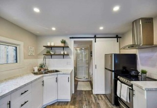 Kitchen With Breakfast Bar