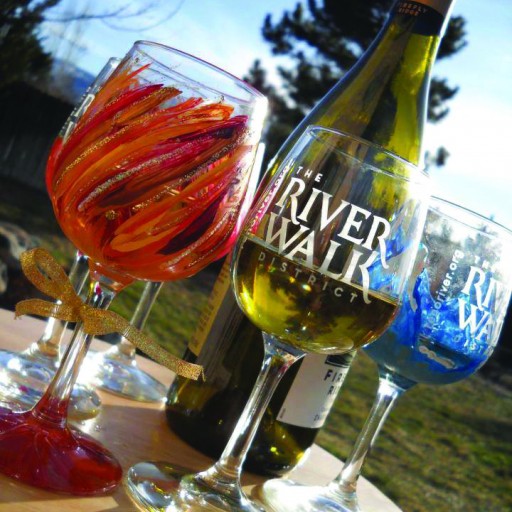 Riverwalk District's 'Vinegogh' Wine Walk Supports Arts for All