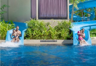 Novotel Phuket Surin Beach - Phuket Family Hotel