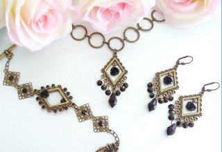 Striking Enchantment Jewelry Set