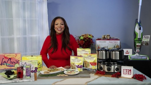 Lifestyle Expert Lauren Makk Shares Some Awesome Holiday Hacks