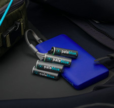 Paleblue Earth Batter AA Rechargeable Battery