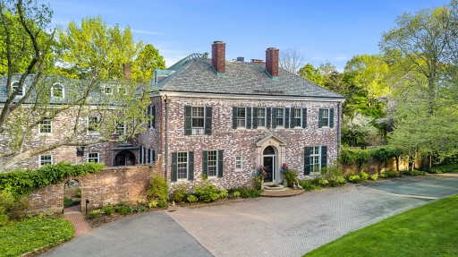 The McGinley House - a Historic Mansion in Milton