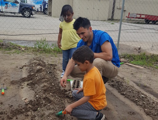 Learning Nutrition Hands-on in the Garden