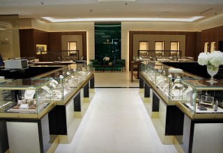 Damiani Jewellers Opens Their Doors to the Public After Floor-to-Ceiling Store Renovation