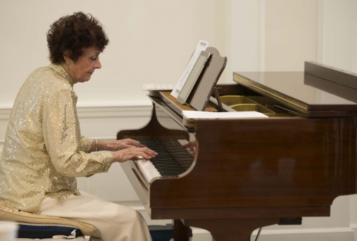 Piano Virtuoso Performs Brings Happiness at Scientology Information Center