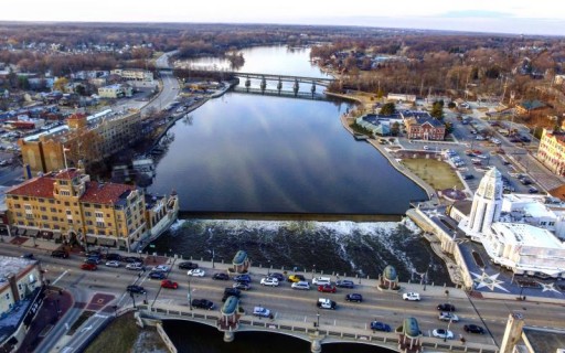 Spring Fever is in the Air in St. Charles