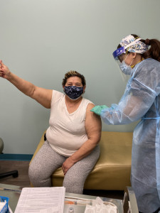 CCI patient receives COVID-19 Vaccine Photo by Marisol Murphy-Ballantyne