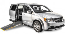 Driverge Accessibility 4 All™ Side-Entry with Quiet Ride™ Technology