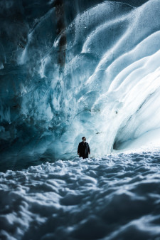 Shangri-La Vancouver - Ice Cave Heli Adventure